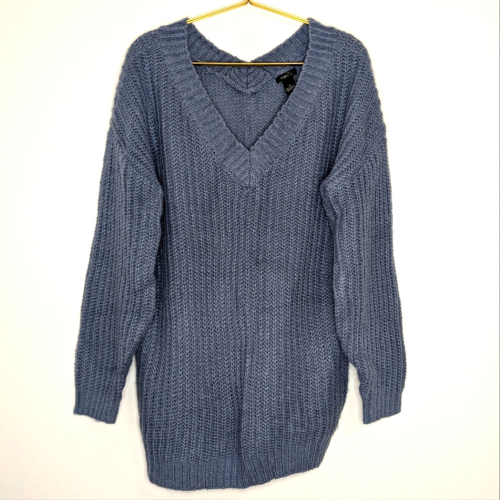 Rue21 Medium Gray-ish Blue‎ Oversized Wide V-Neck Pullover Open Knit Sweater